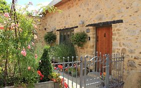 Courtyard Cottage At Stepps House